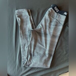 Nike Black and White Striped Leggings High Waist